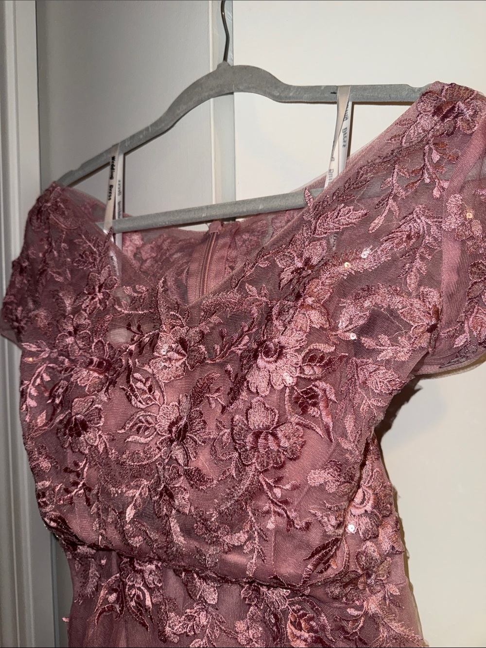 Mauve Lace Appliqué Tulle Evening Dress - Picture 8 of 14